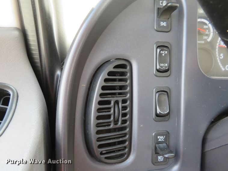 image for item DH1241 2010 Freightliner Business Class M2  utility truck