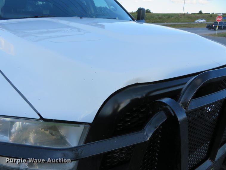 image for item DH1245 2014 Dodge Ram 5500HD  Crew Cab flatbed truck