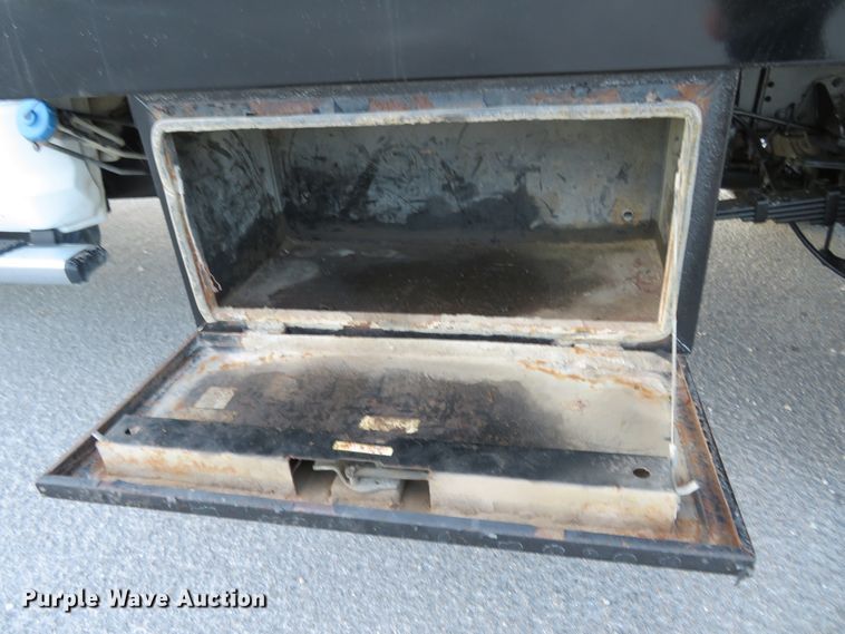 image for item DH1245 2014 Dodge Ram 5500HD  Crew Cab flatbed truck