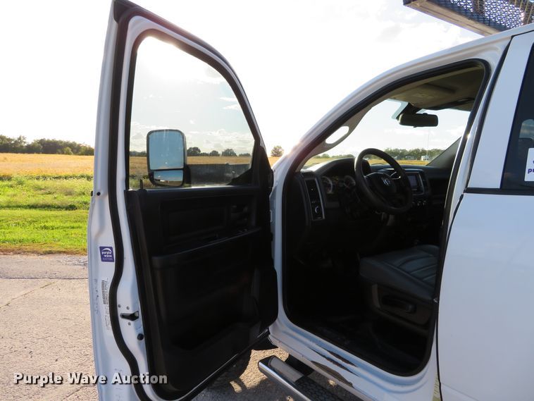 image for item DH1245 2014 Dodge Ram 5500HD  Crew Cab flatbed truck