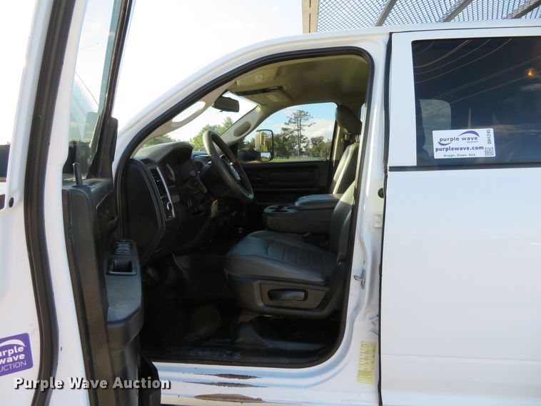 image for item DH1245 2014 Dodge Ram 5500HD  Crew Cab flatbed truck