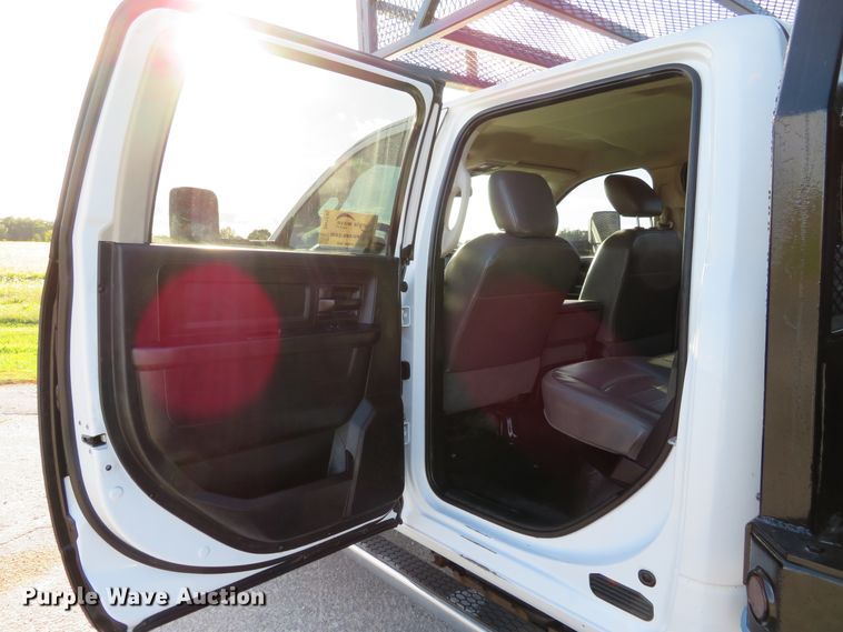 image for item DH1245 2014 Dodge Ram 5500HD  Crew Cab flatbed truck