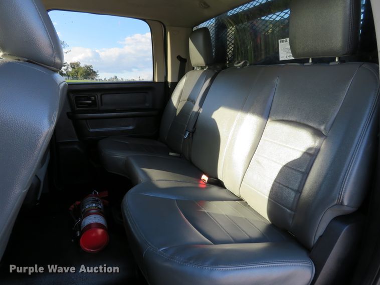 image for item DH1245 2014 Dodge Ram 5500HD  Crew Cab flatbed truck