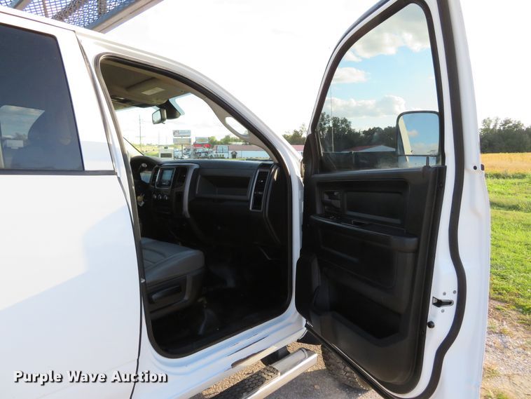 image for item DH1245 2014 Dodge Ram 5500HD  Crew Cab flatbed truck