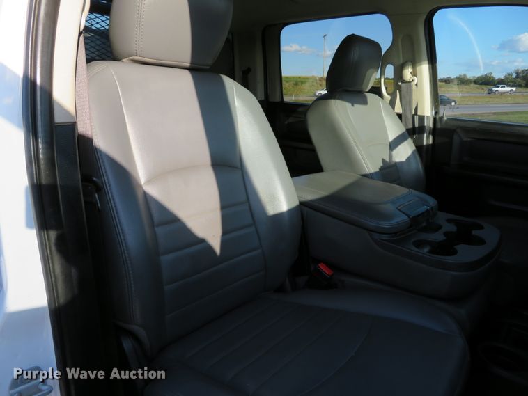 image for item DH1245 2014 Dodge Ram 5500HD  Crew Cab flatbed truck