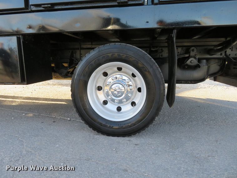 image for item DH1245 2014 Dodge Ram 5500HD  Crew Cab flatbed truck