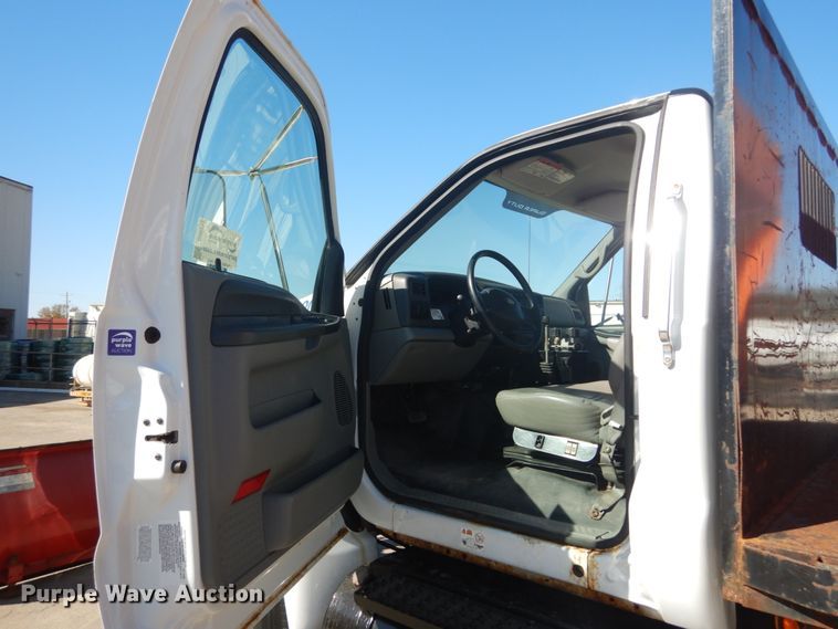 image for item DH5212 2008 Ford F750 Super Duty XLT  flat dump bed truck