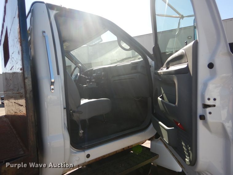 image for item DH5212 2008 Ford F750 Super Duty XLT  flat dump bed truck