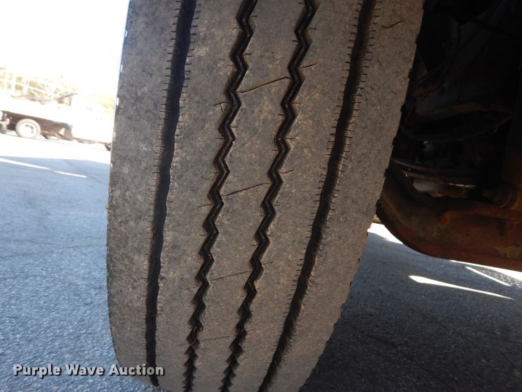 image for item DH5212 2008 Ford F750 Super Duty XLT  flat dump bed truck