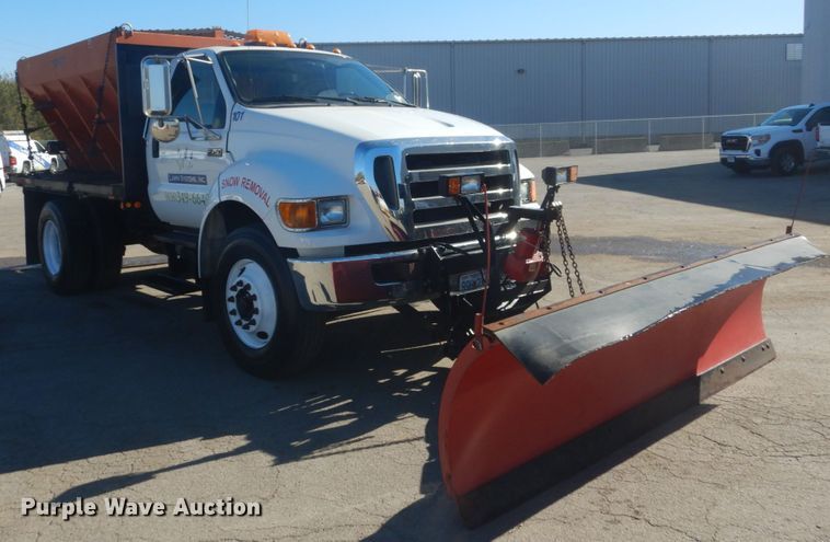image for item DH5213 2008 Ford F750 Super Duty XLT  flat dump bed truck