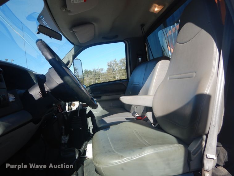 image for item DH5213 2008 Ford F750 Super Duty XLT  flat dump bed truck