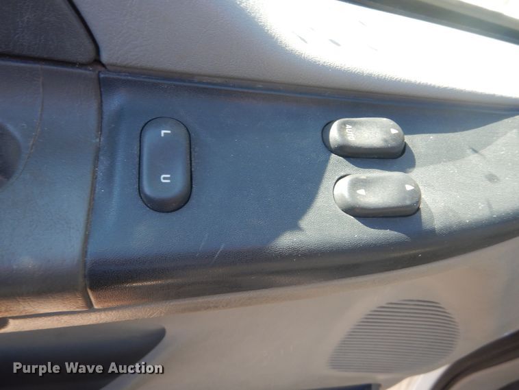 image for item DH5213 2008 Ford F750 Super Duty XLT  flat dump bed truck