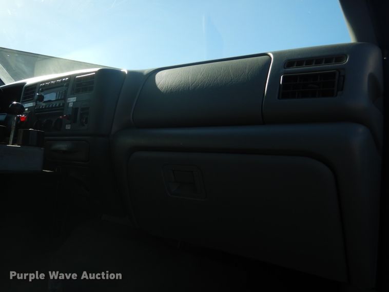 image for item DH5213 2008 Ford F750 Super Duty XLT  flat dump bed truck