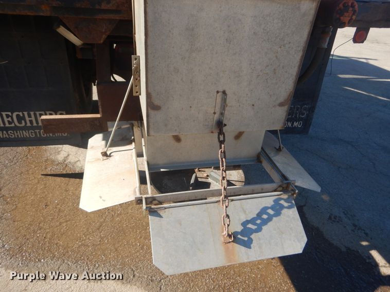 image for item DH5213 2008 Ford F750 Super Duty XLT  flat dump bed truck