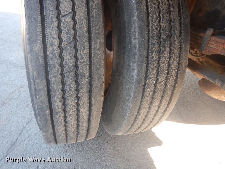 image for item DH5213 2008 Ford F750 Super Duty XLT  flat dump bed truck