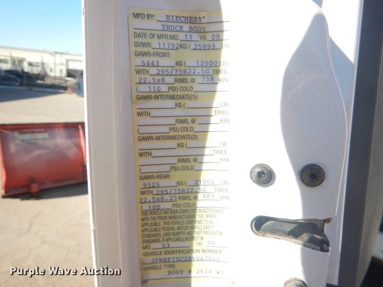 image for item DH5213 2008 Ford F750 Super Duty XLT  flat dump bed truck