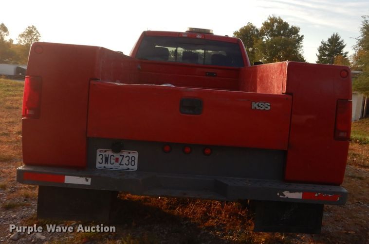 image for item DH5218 2011 Dodge Ram 5500HD SLT  Crew Cab utility truck