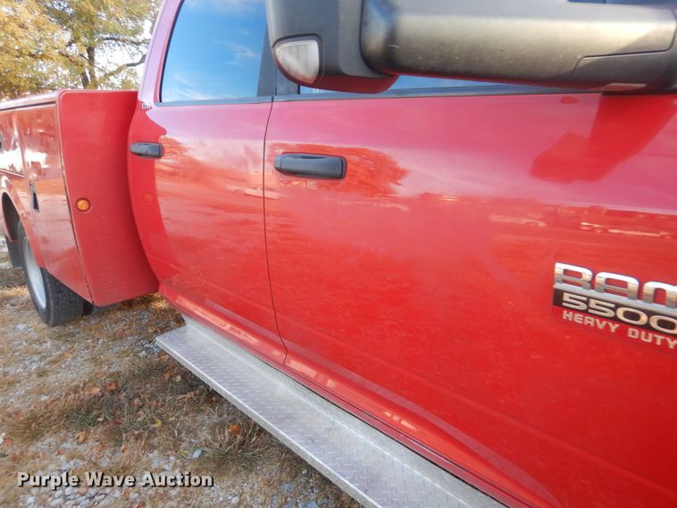image for item DH5218 2011 Dodge Ram 5500HD SLT  Crew Cab utility truck