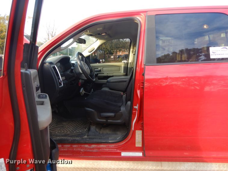 image for item DH5218 2011 Dodge Ram 5500HD SLT  Crew Cab utility truck