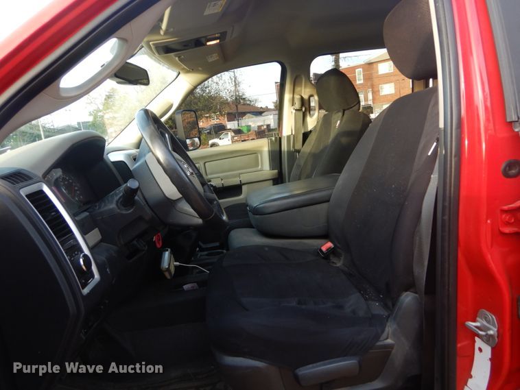 image for item DH5218 2011 Dodge Ram 5500HD SLT  Crew Cab utility truck