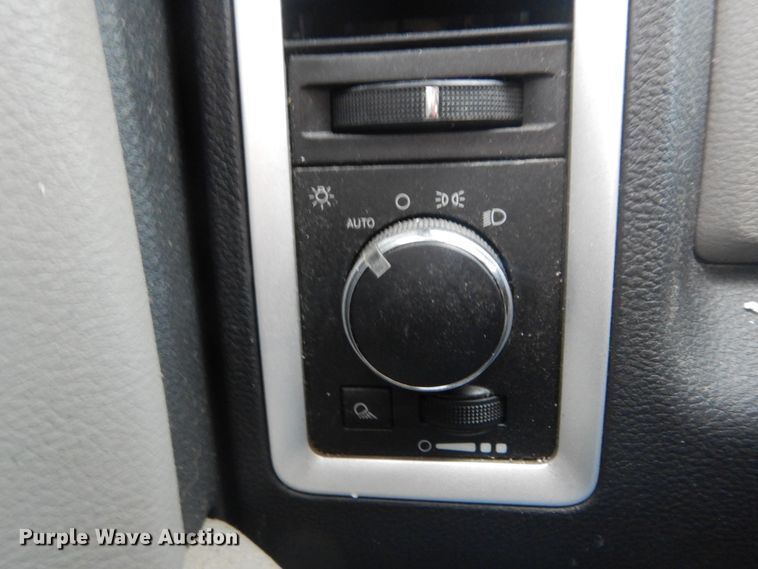 image for item DH5218 2011 Dodge Ram 5500HD SLT  Crew Cab utility truck