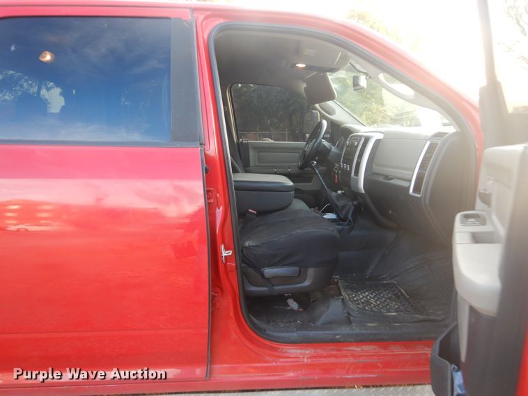 image for item DH5218 2011 Dodge Ram 5500HD SLT  Crew Cab utility truck