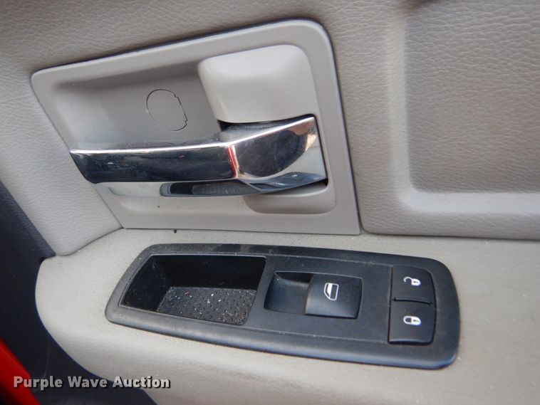 image for item DH5218 2011 Dodge Ram 5500HD SLT  Crew Cab utility truck