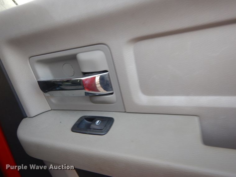 image for item DH5218 2011 Dodge Ram 5500HD SLT  Crew Cab utility truck