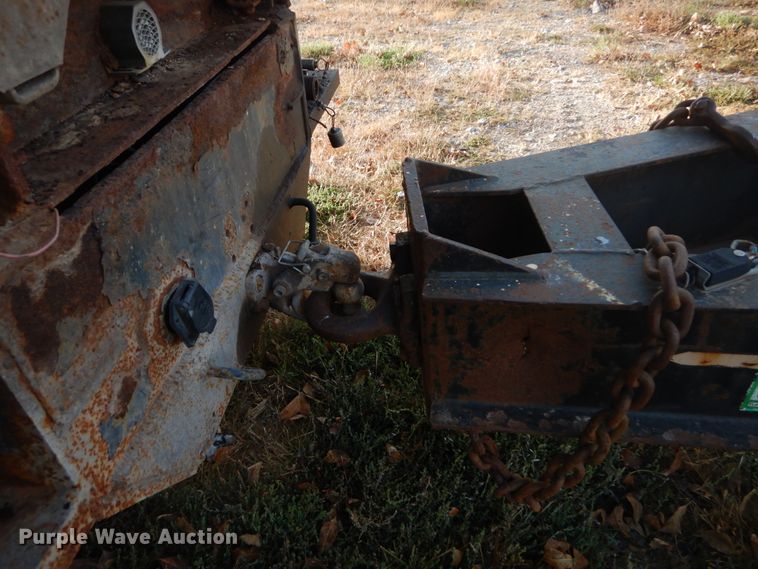 image for item DH5219 2000 Millennium equipment trailer