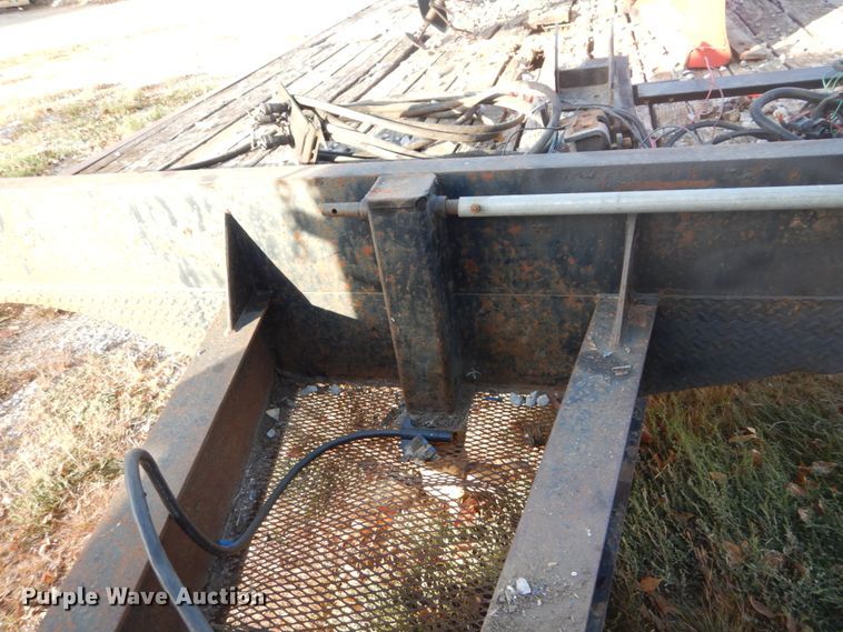 image for item DH5219 2000 Millennium equipment trailer