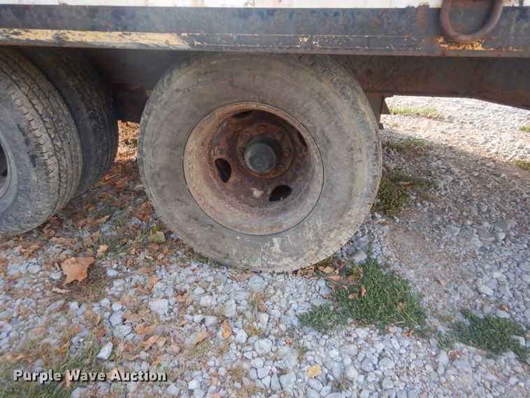 image for item DH5219 2000 Millennium equipment trailer