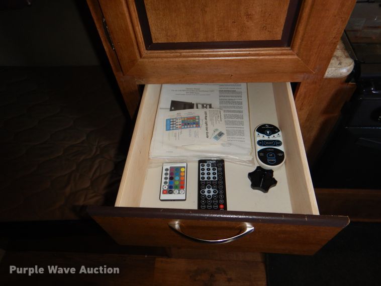 image for item DH5380 2017 Forest River Wildwood X-Lite 201-BHXL  camper