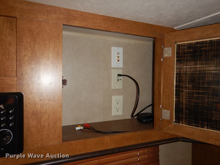 image for item DH5380 2017 Forest River Wildwood X-Lite 201-BHXL  camper