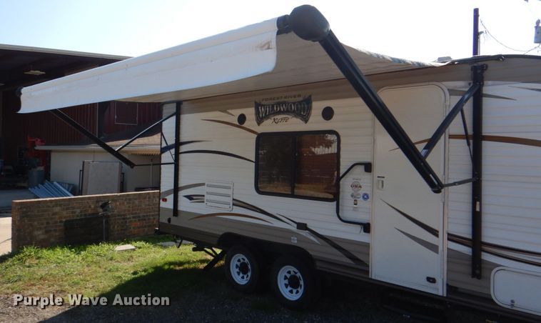 image for item DH5380 2017 Forest River Wildwood X-Lite 201-BHXL  camper