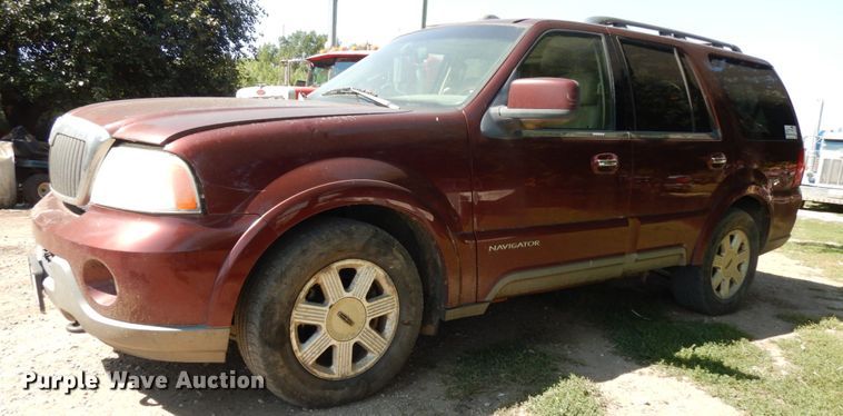 image for item DH6592 2003 Lincoln Navigator  SUV