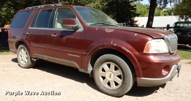 image for item DH6592 2003 Lincoln Navigator  SUV