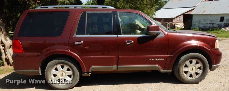 image for item DH6592 2003 Lincoln Navigator  SUV