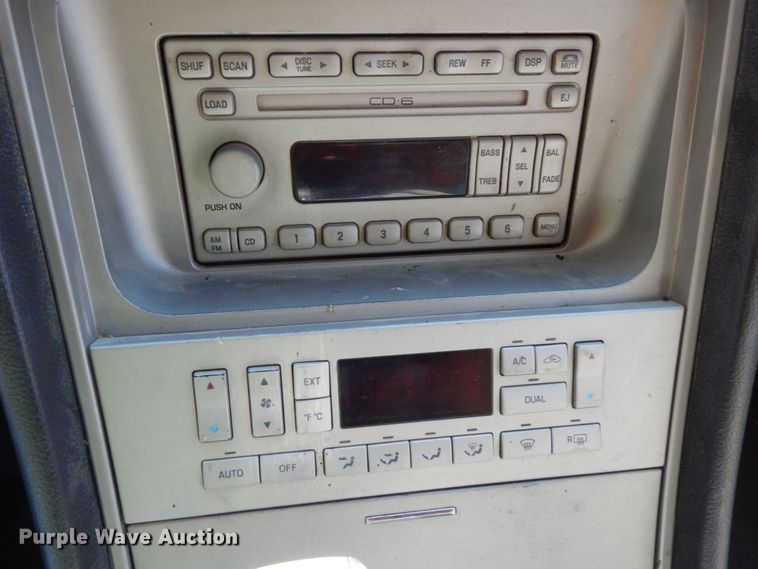 image for item DH6592 2003 Lincoln Navigator  SUV