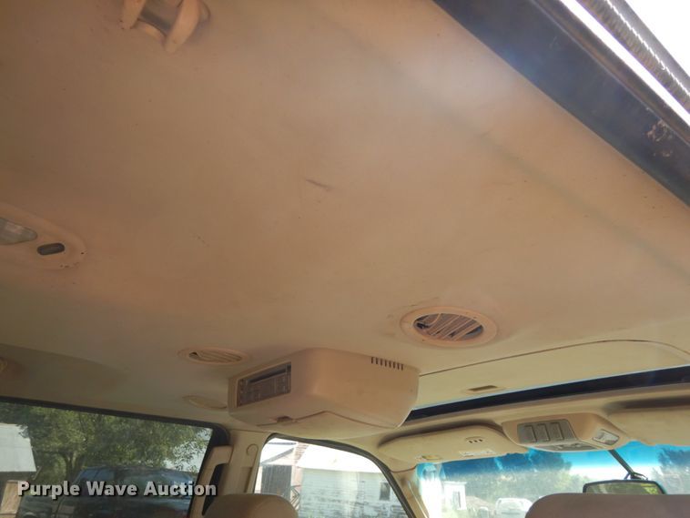 image for item DH6592 2003 Lincoln Navigator  SUV