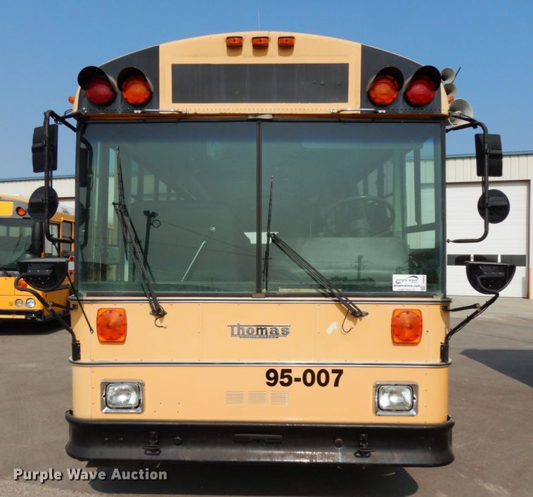 image for item DH6644 1995 Thomas Built Saf-T-Liner  school bus