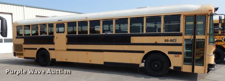 image for item DH6644 1995 Thomas Built Saf-T-Liner  school bus