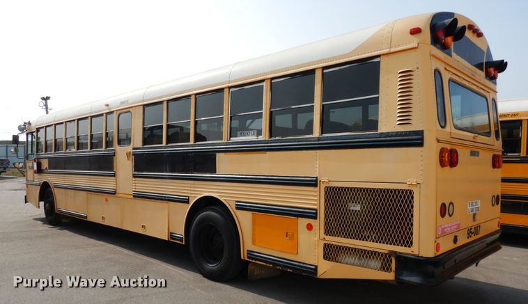 image for item DH6644 1995 Thomas Built Saf-T-Liner  school bus