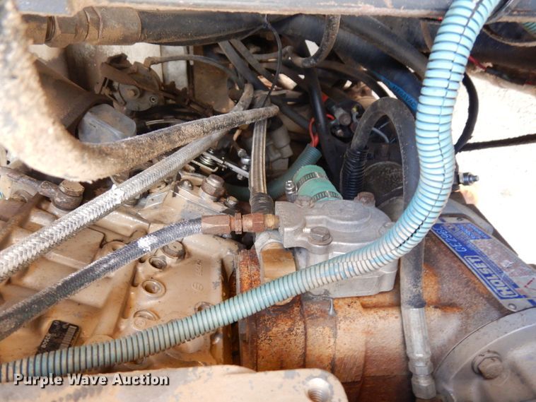 image for item DH6644 1995 Thomas Built Saf-T-Liner  school bus