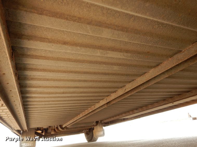 image for item DH6644 1995 Thomas Built Saf-T-Liner  school bus