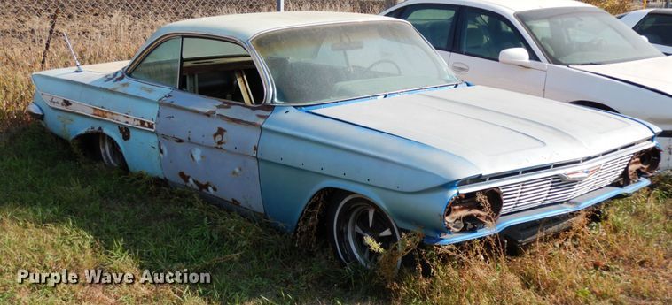 image for item DH6692 1961 Chevrolet Impala  Sport Coupe