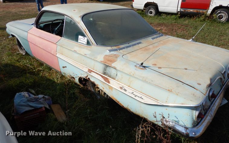 image for item DH6692 1961 Chevrolet Impala  Sport Coupe