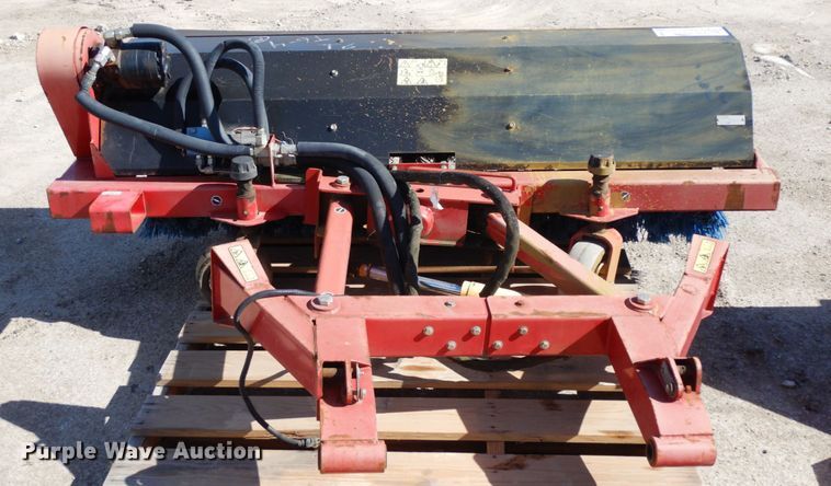 image for item DH6696 Toro Groundmaster broom