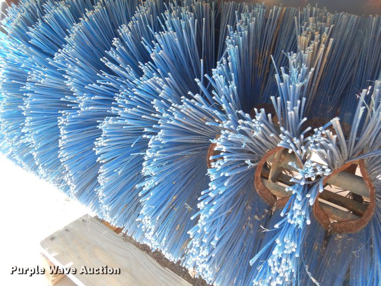 image for item DH6696 Toro Groundmaster broom