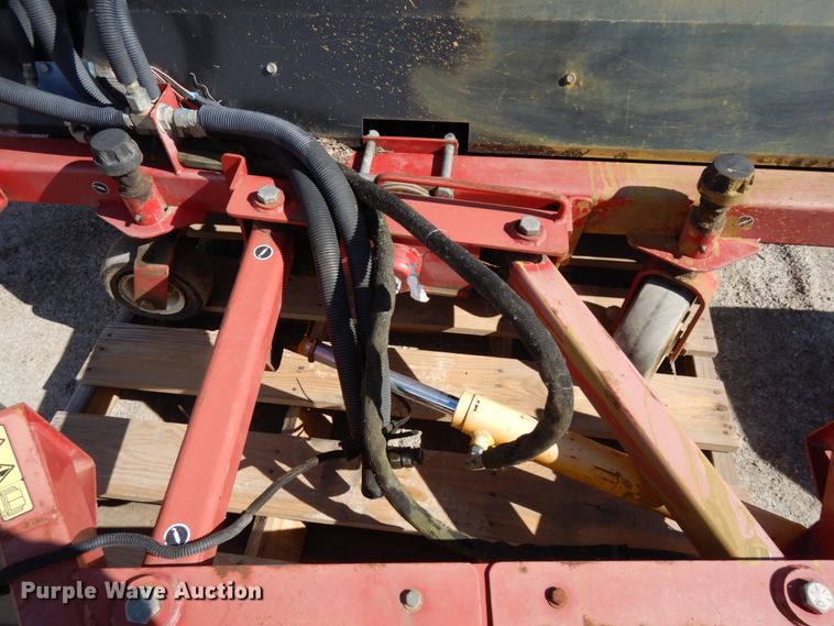 image for item DH6696 Toro Groundmaster broom