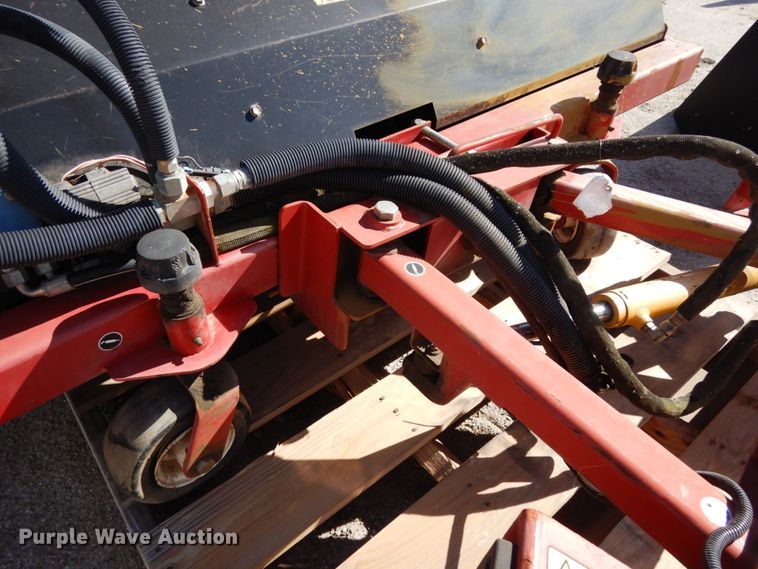 image for item DH6696 Toro Groundmaster broom